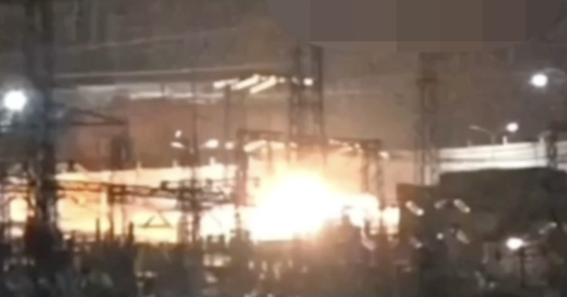 У Єкатеринбурзі щось вибухнуло на електропідстанції, яка постачає електрику на оборонні заводи