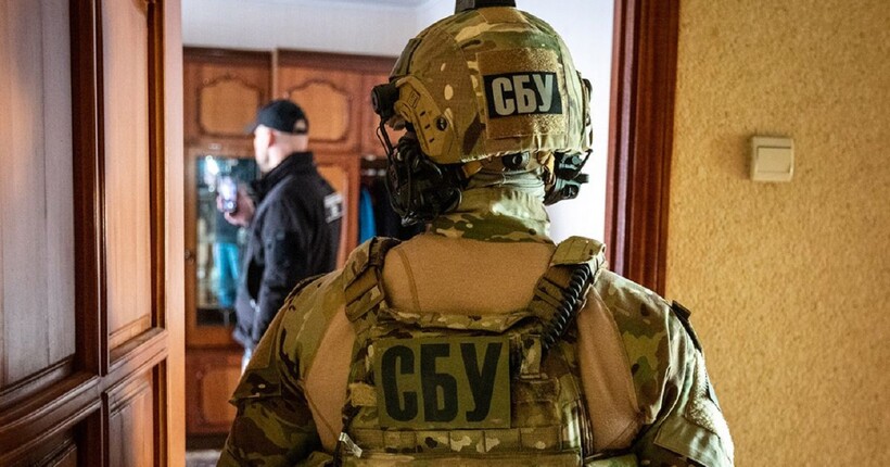 Готували ракетні удари по Україні: СБУ затримала сім’ю зрадників за роботу на фсб рф