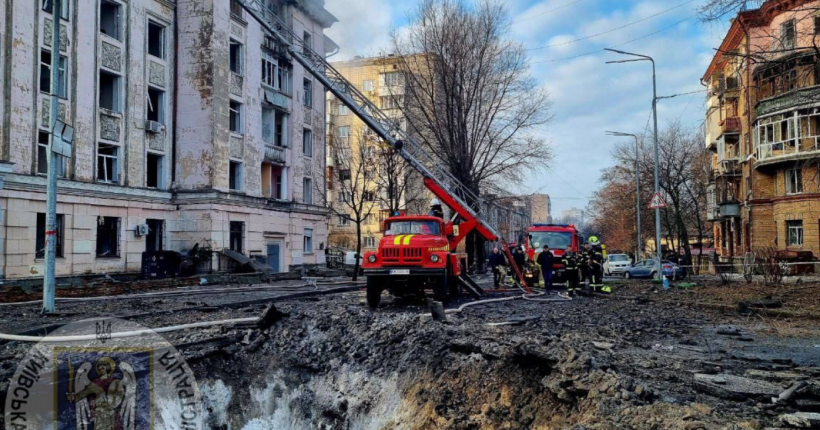 Наслідки масованої ракетної атаки на Київ – постраждало 12 осіб, пожежі вже ліквідовано