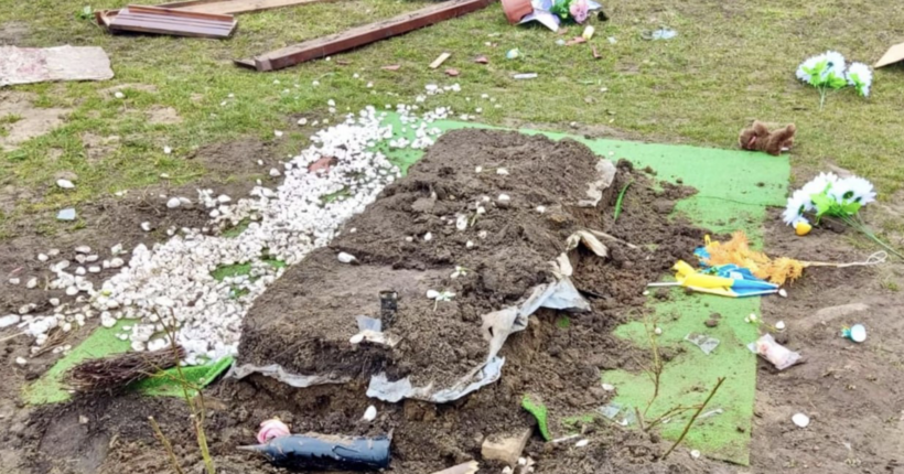 На Житомирщині чоловік зруйнував могилу військового: відома причина 