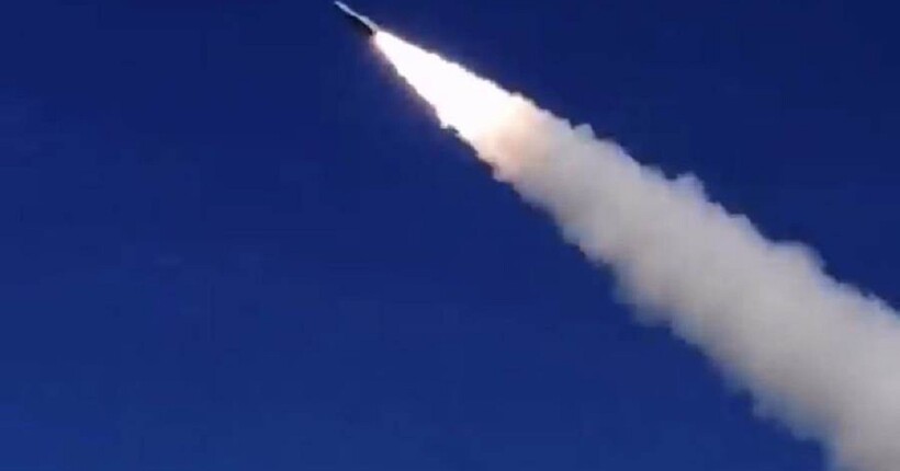 Росіяни вдарили ракетами по Києву: перші подробиці