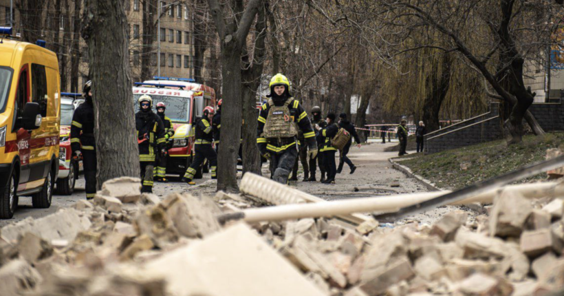 Ракетний удар рф по Києву: аварійно-рятувальні роботи на місці атаки завершено