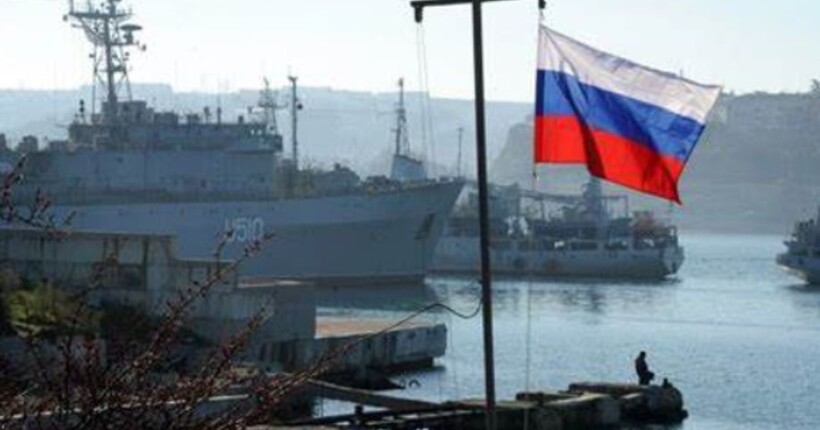 Не кораблями єдиними: у ВМС назвали ще одну важливу втрату рф у Севастополі