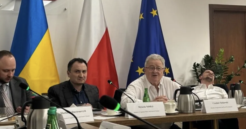Польського чиновника звинуватили у зриві переговорів з Україною 