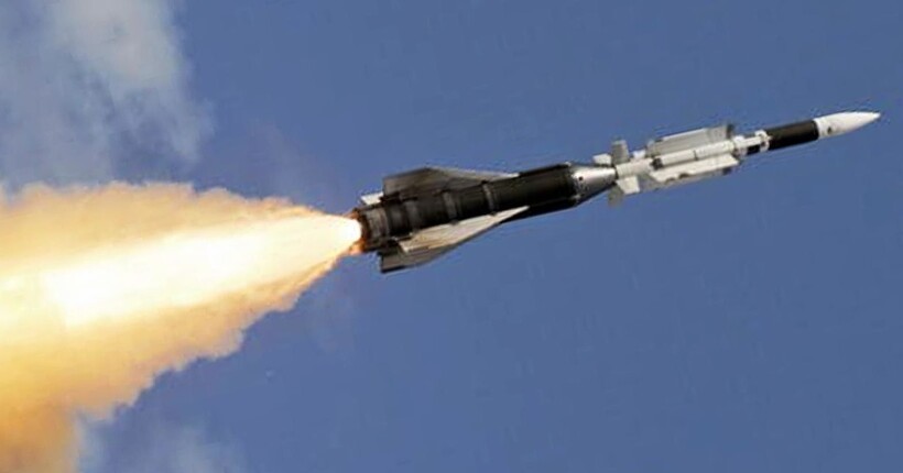 Франція анонсувала передачу Києву сотень бронемашин VAB та ракет Aster 