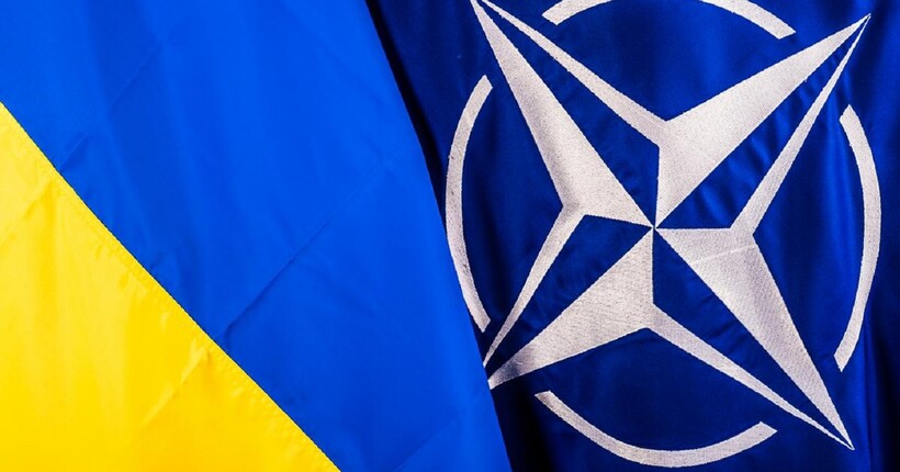 НАТО працює над 5-річним пакетом військової допомоги для України на суму до $100 млрд