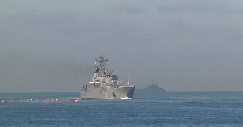 Військові кораблі РФ увійшли до бухти Севастополя для перезарядки, - Братчук