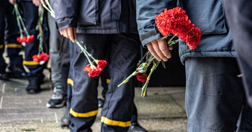 У Харкові попрощалися з трьома рятувальниками, яких росія вбила 4 квітня