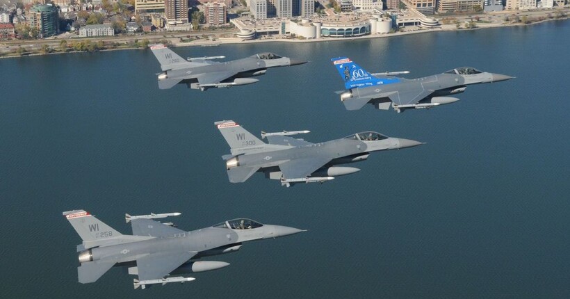 Євлаш: Українські пілоти завершують навчання на F-16 у США та Данії