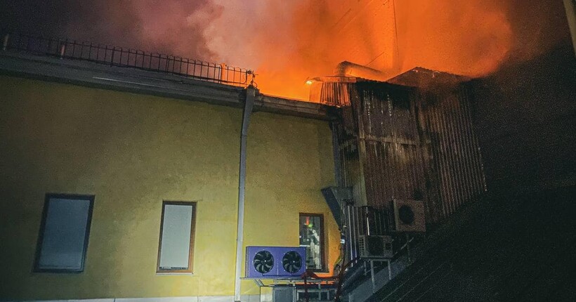 У Львові сталася пожежа в ресторані (фото та відео)