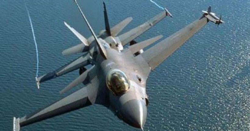 F-16 для України: Міцотакіс відповів, чи передасть Греція винищувачі