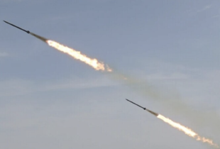 Генштаб ЗСУ показав пуски ракет по авіабазі росіян в Джанкої (відео)
