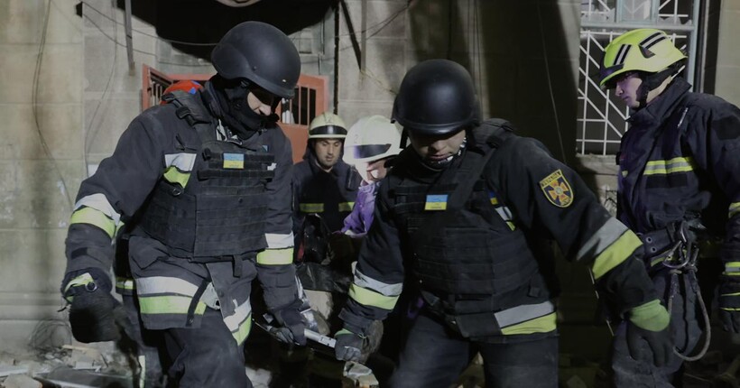 У Дніпрі завершено аварійно-рятувальні роботи на місці удару росіян, - ДСНС