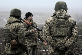 На Бахмутському напрямку росіяни посилили штурми із залученням бронетехніки, – Калашніков 