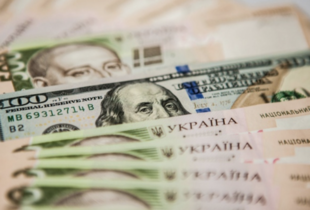 Пендзин розповів, чи переступить офіційний курс долара позначку у 40 грн до кінця весни