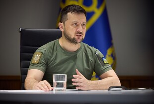 Зеленський: Україна потребує прискорення постачання зброї