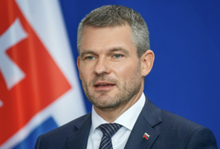 Президент Словаччини запропонував провести у Братиславі мирні переговори України та рф