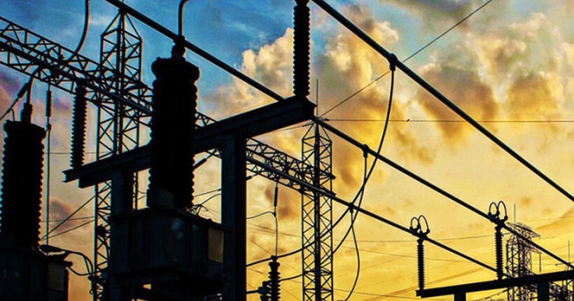 Дефіцит в енергосистемі: в Україні збільшили час дії обмежень електроенергії для промисловості
