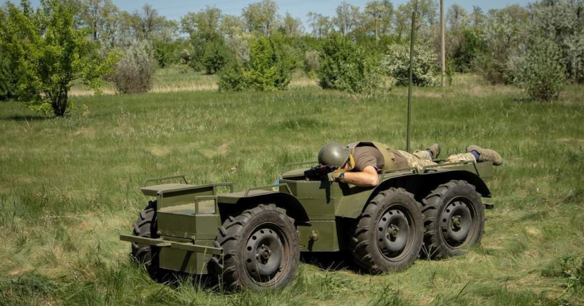 ЗСУ провели випробування наземних дронів 