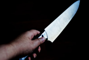 У Німеччині невідомий зловмисник напав з ножем на українського підлітка: дитину госпіталізували