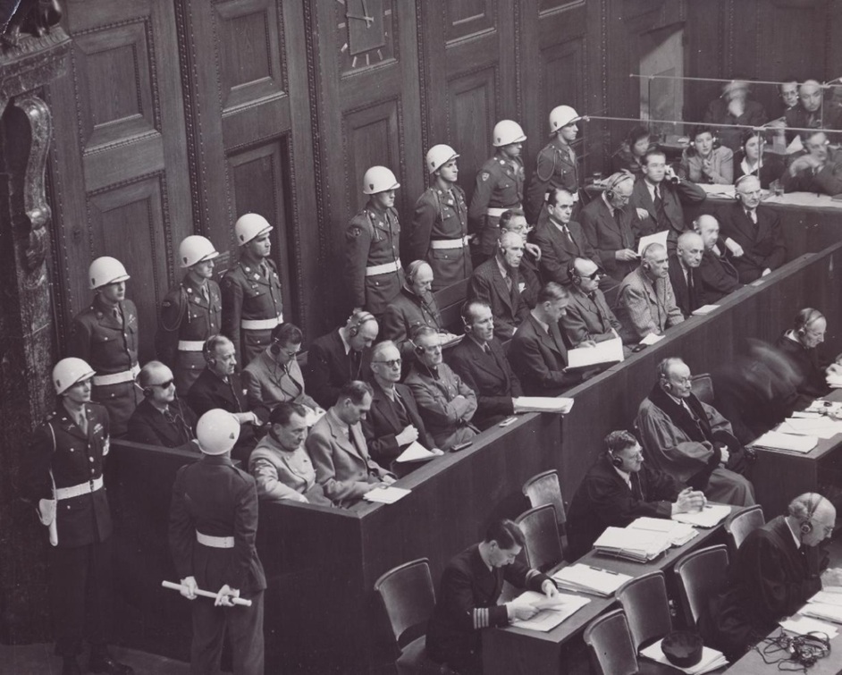 лава підсудних.jpg (202 KB)