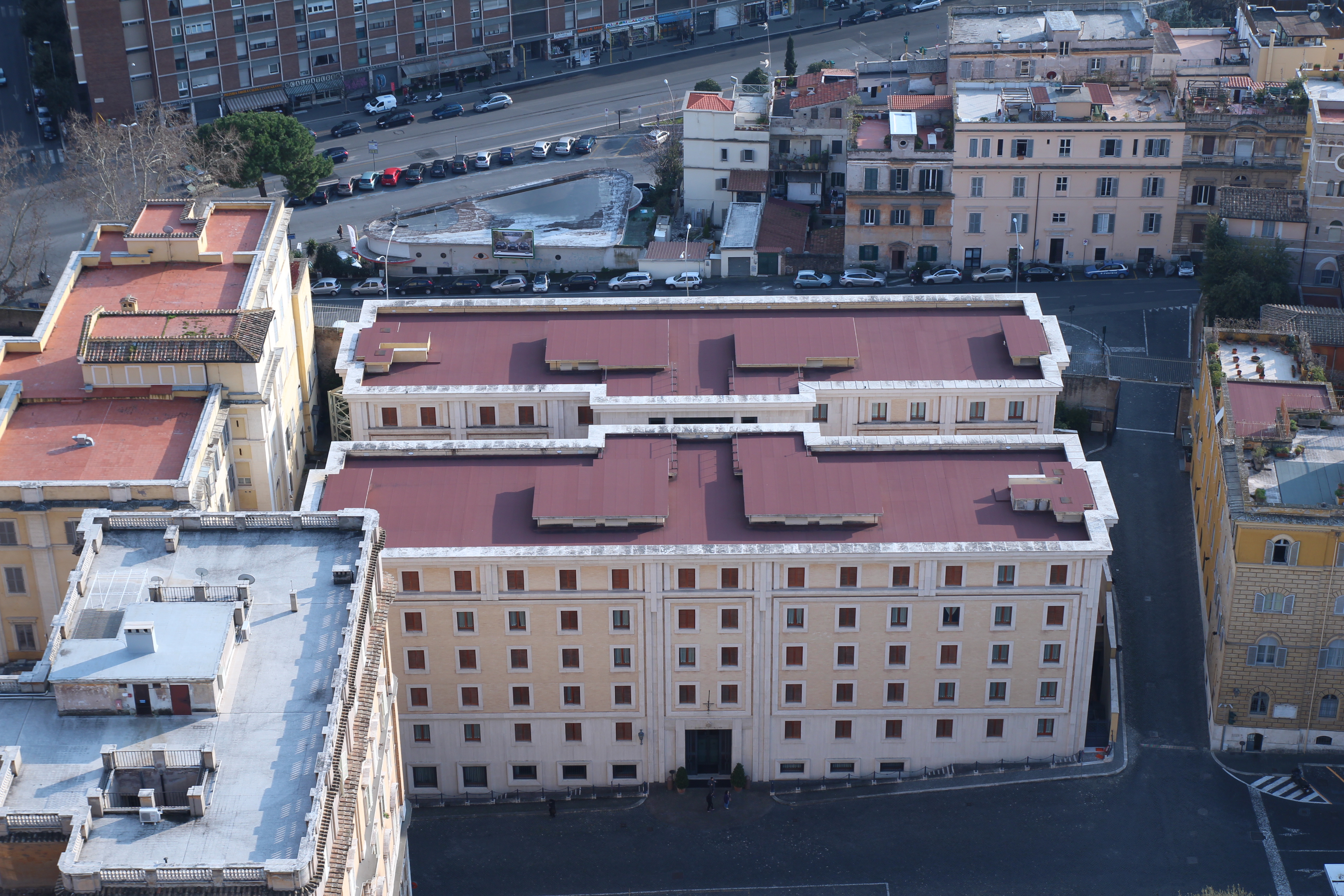 Domus_Sanctae_Marthae_from_the_Dome_of_St._Peter's.jpg (3.78 MB)