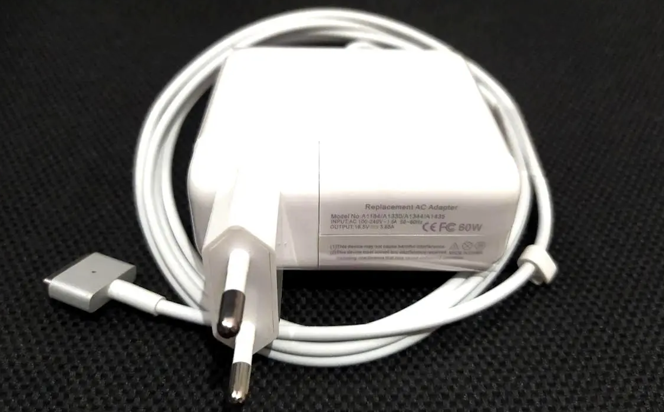 Apple продає MacBook Pro без зарядки - в яких країнах