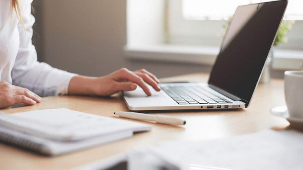 Як зберігати ноутбук - відкритим чи закритим