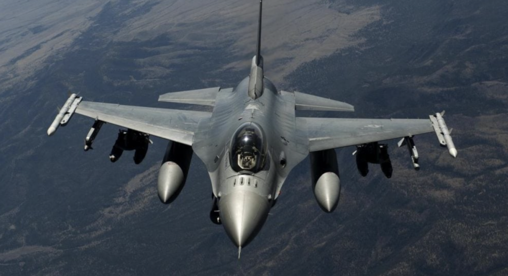 США повинні дозволити дати винищувачі F-16 Україні, - Кулеба 