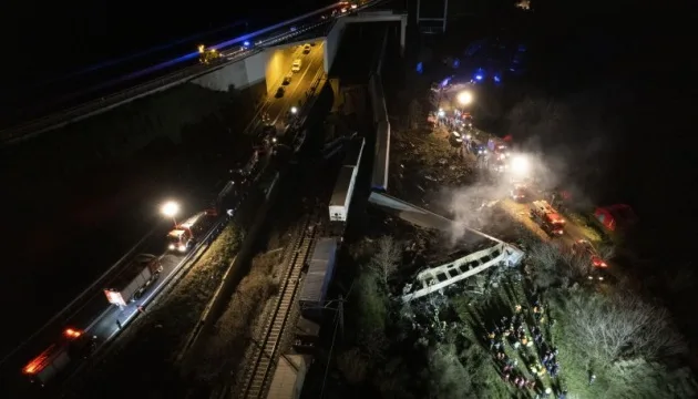 Зіткнення поїздів у Греції: кількість загиблих зросла